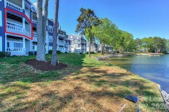 368 Northwest Dr in Davidson, NC - Building Photo - Building Photo