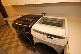 1609 Taylor St in Milton, WA - Building Photo - Building Photo