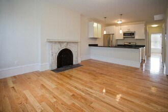 612 Massachusetts Ave, Unit #5 in Boston, MA - Building Photo - Building Photo