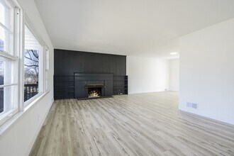 1122 Franklin St in Cedar Falls, IA - Foto de edificio - Building Photo