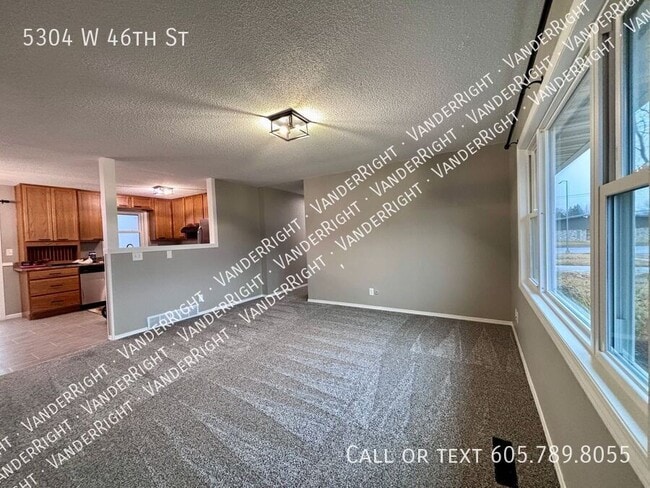 5304 W 46th St in Sioux Falls, SD - Building Photo - Building Photo