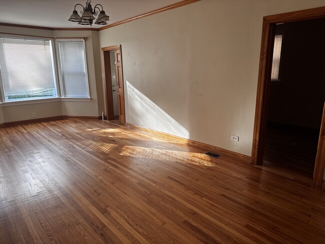 3441 N Ridgeway Ave in Chicago, IL - Building Photo - Building Photo