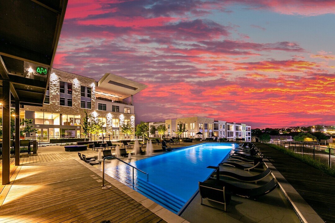 Edison in Austin, TX - Building Photo