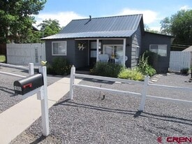 165 NW 2nd St in Cedaredge, CO - Building Photo