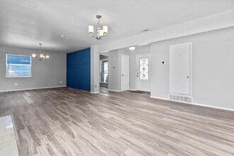 1510 Bowie St in Garland, TX - Building Photo - Building Photo