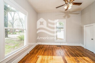 7832 4th Ave S in Birmingham, AL - Foto de edificio - Building Photo