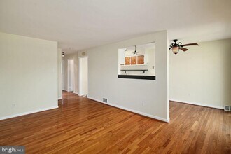 3400 Ashfield Ln in Philadelphia, PA - Building Photo - Building Photo