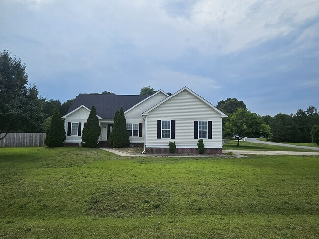203 Towbridge Ln in Goldsboro, NC - Building Photo - Building Photo
