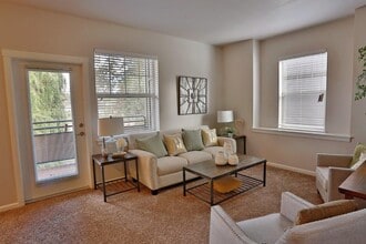 Fruitland Meadow in Salem, OR - Building Photo - Building Photo