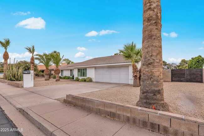 2011 E Gary Cir in Mesa, AZ - Building Photo - Building Photo