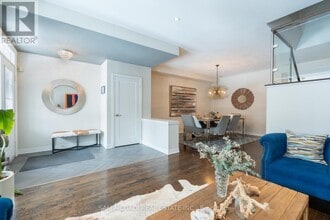 37 Winners Cir in Toronto, ON - Building Photo - Building Photo