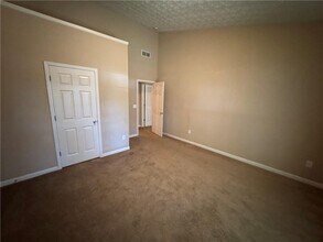 1025 City Park Dr in Mcdonough, GA - Building Photo - Building Photo