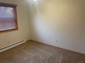 1223 S Main St in Aberdeen, SD - Building Photo - Building Photo