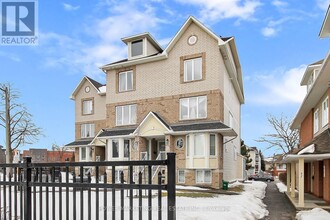45 Waterbridge Dr in Ottawa, ON - Building Photo - Building Photo