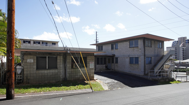 1405 Ernest St in Honolulu, HI - Foto de edificio - Building Photo