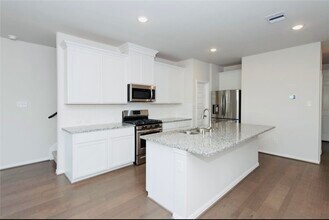 27930 Western Crk Ct in Katy, TX - Foto de edificio - Building Photo