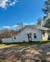 460 Prospect Dr in North Wilkesboro, NC - Building Photo