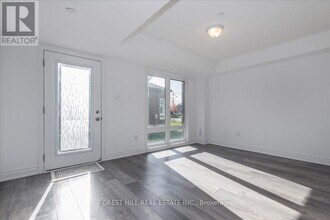 111 Marina Village Dr in Georgian Bay, ON - Building Photo - Building Photo