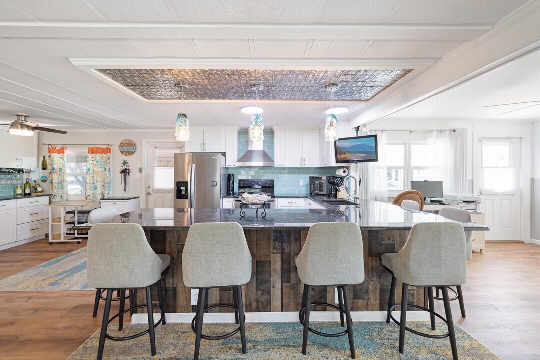 4680 Fiji Ln in Bonita Springs, FL - Building Photo
