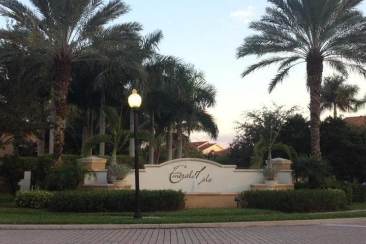 4115 San Marino Blvd in West Palm Beach, FL - Building Photo