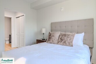 210 E Green St, Unit 612 in Ithaca, NY - Building Photo - Building Photo