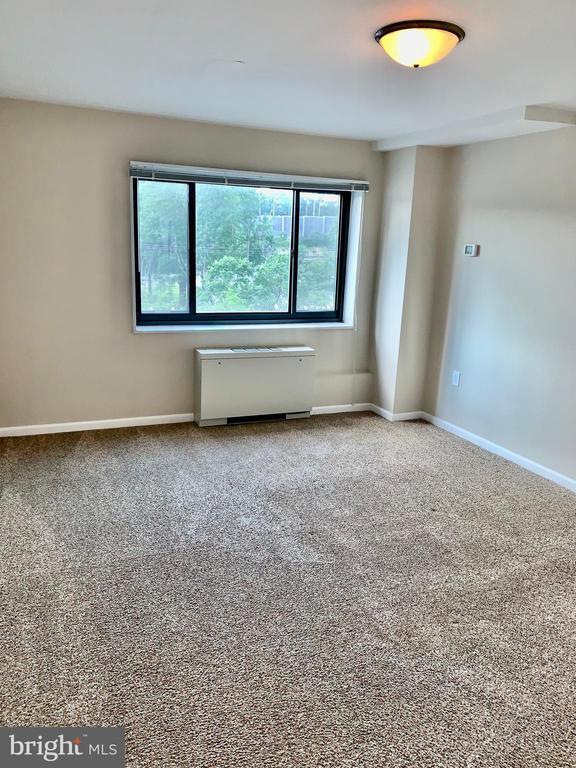 property at 1300 S Arlington Ridge Rd