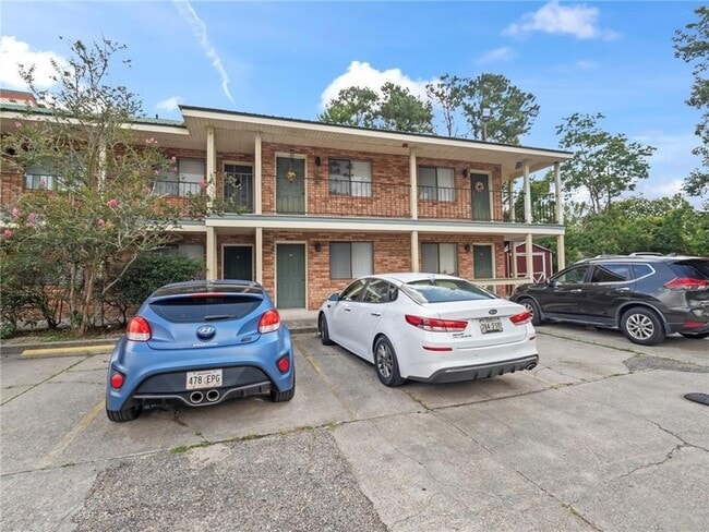 property at 400 Voters Rd