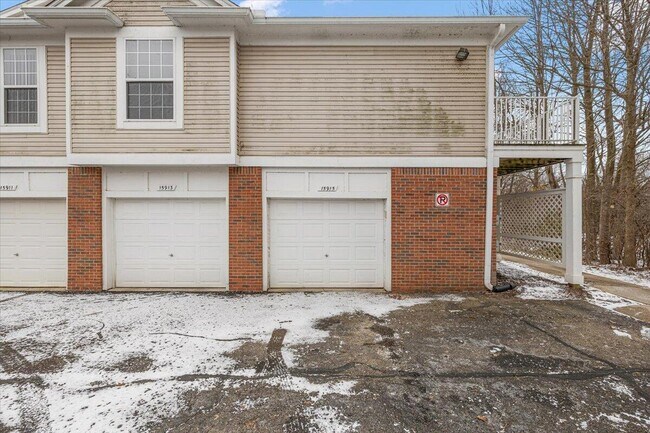 15915 Morningside in Northville, MI - Building Photo - Building Photo