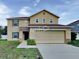 10725 Bamboo Rod Cir in Riverview, FL - Building Photo