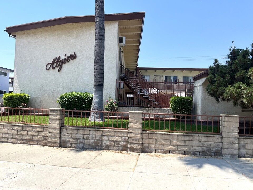 Algiers Apartments in West Covina, CA - Building Photo