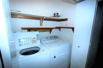 76 Highwood Dr in Franklin, MA - Building Photo - Building Photo