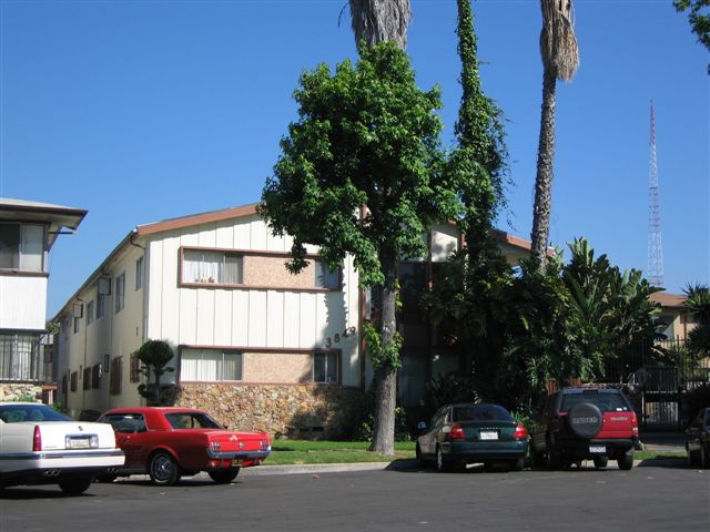 3849 Potomac Ave in Los Angeles, CA - Building Photo