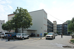 Nashville Auto-Diesel College in Nashville, TN - Building Photo