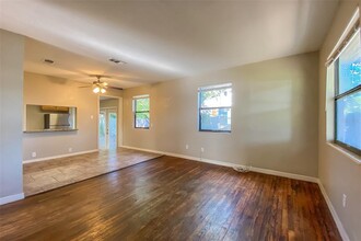 6221 5th Ave S in St. Petersburg, FL - Building Photo - Building Photo
