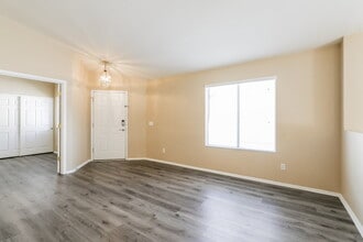 9151 E Autumn Sage St in Tucson, AZ - Building Photo - Building Photo