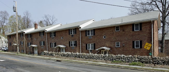 Voisins Apartments in Newburgh, NY - Foto de edificio - Building Photo