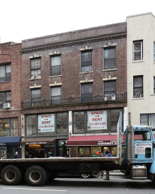 1043-1045 Lexington Ave in New York, NY - Foto de edificio - Building Photo