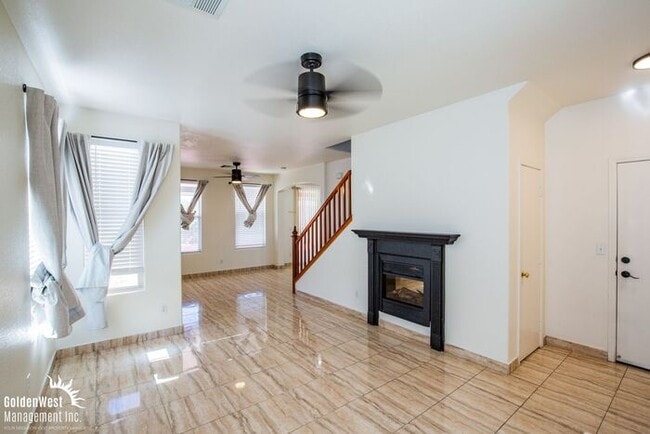 4963 Midnight Oil Dr in Las Vegas, NV - Building Photo - Building Photo