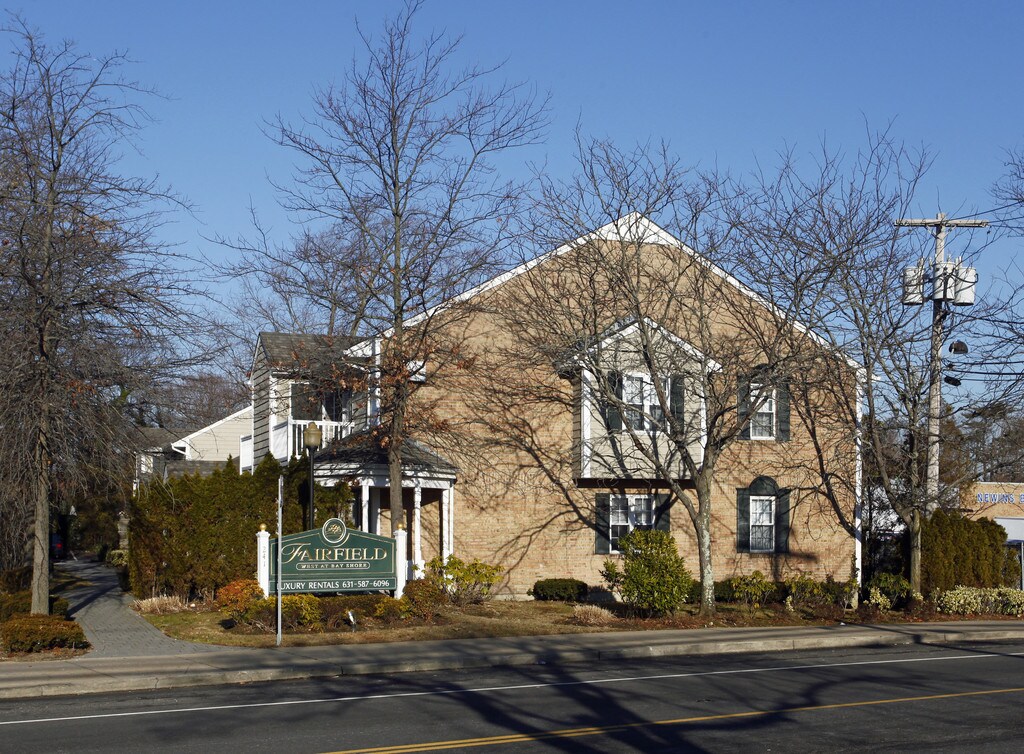 Fairfield West At Bay Shore Bay Shore, NY Apartments