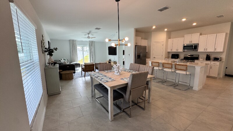 115 Naomi Pl in Rotonda West, FL - Foto de edificio