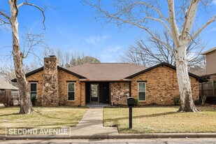 5405 Valparaiso Trail in Arlington, TX - Building Photo