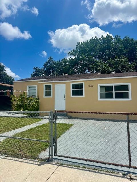 1884 NW 52nd St in Miami, FL - Building Photo - Building Photo
