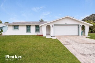 525 Sacre Coeur Dr, Unit 1 in Melbourne, FL - Building Photo