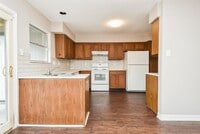 5809 Village Forest Ct photo'