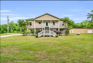 790 Moores Creek Rd in Columbus, MS - Building Photo