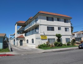 13533 Lemoli Ave Apartments