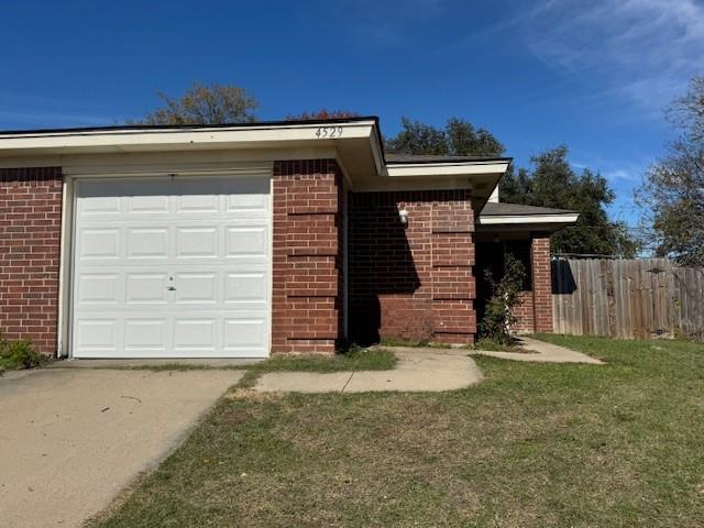 4529 Riptide Ct in Fort Worth, TX - Building Photo