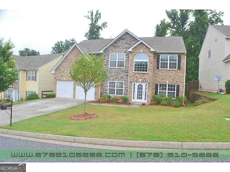 1330 Rocky Shoals Ln in Suwanee, GA - Building Photo