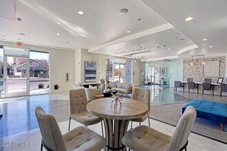 11 S 12th St, Unit E1 in Phoenix, AZ - Building Photo - Building Photo
