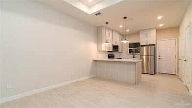 20 N 25th St in McAllen, TX - Building Photo - Building Photo